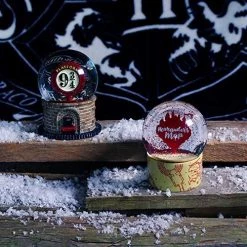 Film & TV Harry Potter Snow Globe - The Marauder's Map 9 Film & TV Harry Potter Snow Globe - The Marauder's Map