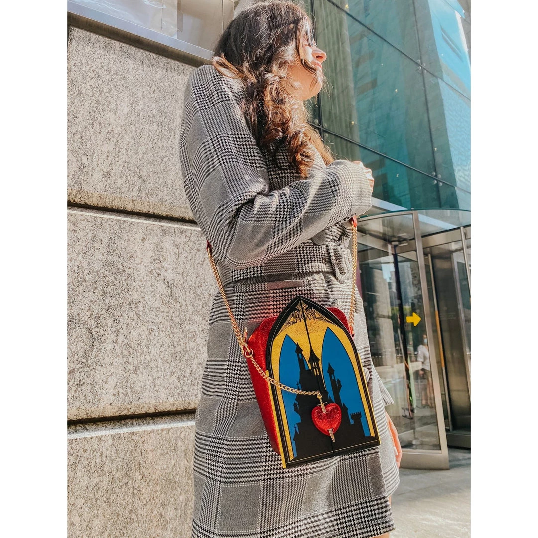 Snow White And The Seven Dwarfs Disney - Evil Queen Crossbody Bag HALF MOON BAY Film & TV 7 Snow White And The Seven Dwarfs Disney - Evil Queen Crossbody Bag HALF MOON BAY Film & TV