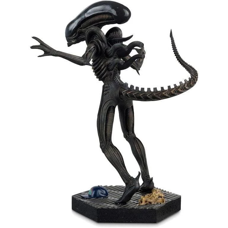 Alien Xenomorph Drone Figurine 6 Alien Xenomorph Drone Figurine