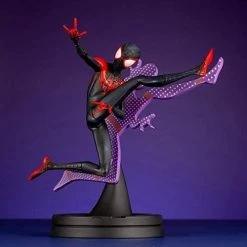 Spider-Man Into The Spider-Verse: Mile Morales Artfx+ Statue Marvel 18 Spider-Man Into The Spider-Verse: Mile Morales Artfx+ Statue Marvel