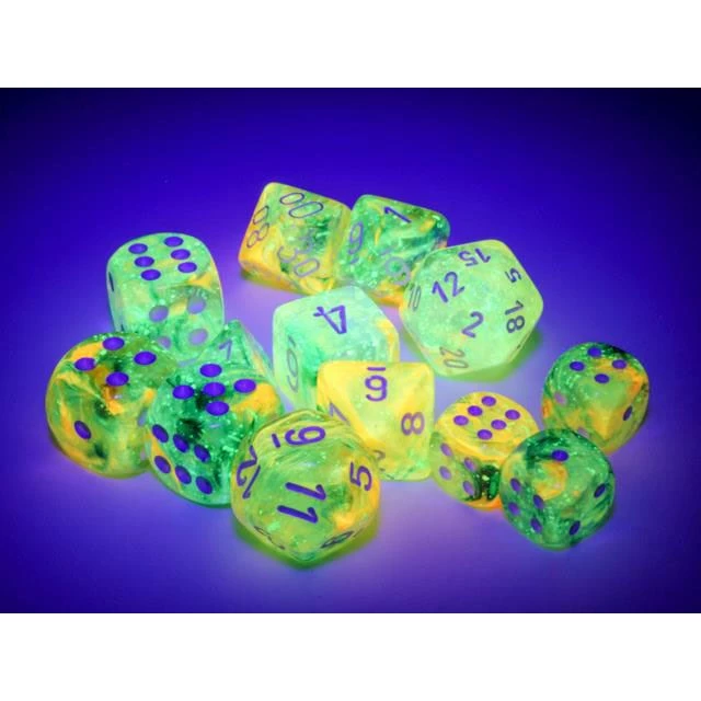Chessex Nebula Spring/White 16mm D6 Dice Block (12 Dice) 3 Chessex Nebula Spring/White 16mm D6 Dice Block (12 Dice)