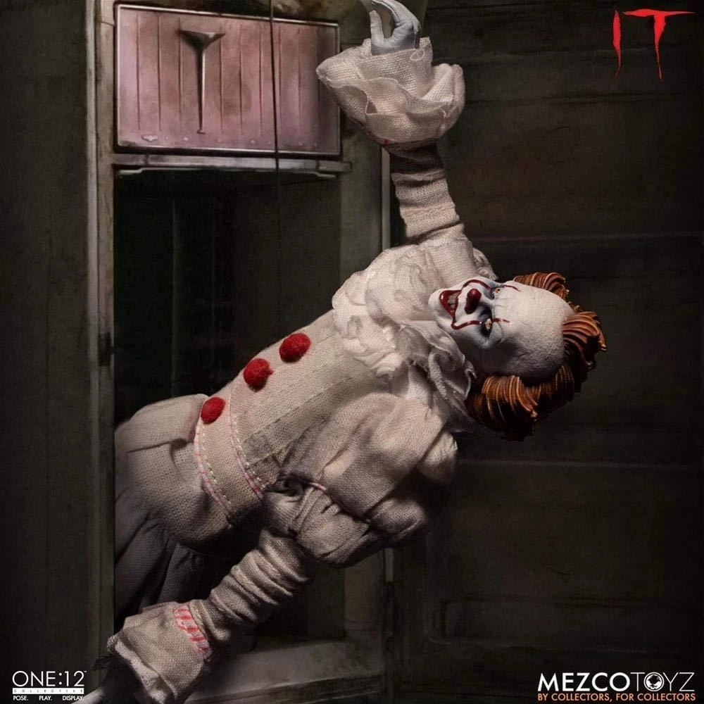 Toys & Figures IT 2017: Pennywise One:12 Action Figure 5 Toys & Figures IT 2017: Pennywise One:12 Action Figure