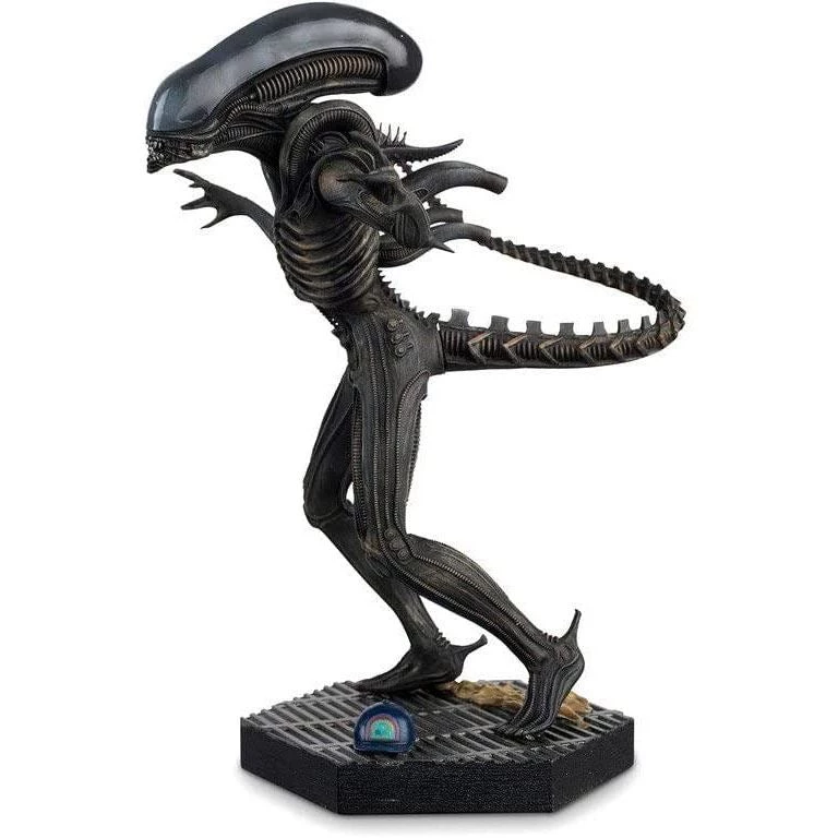 Alien Xenomorph Drone Figurine 9 Alien Xenomorph Drone Figurine